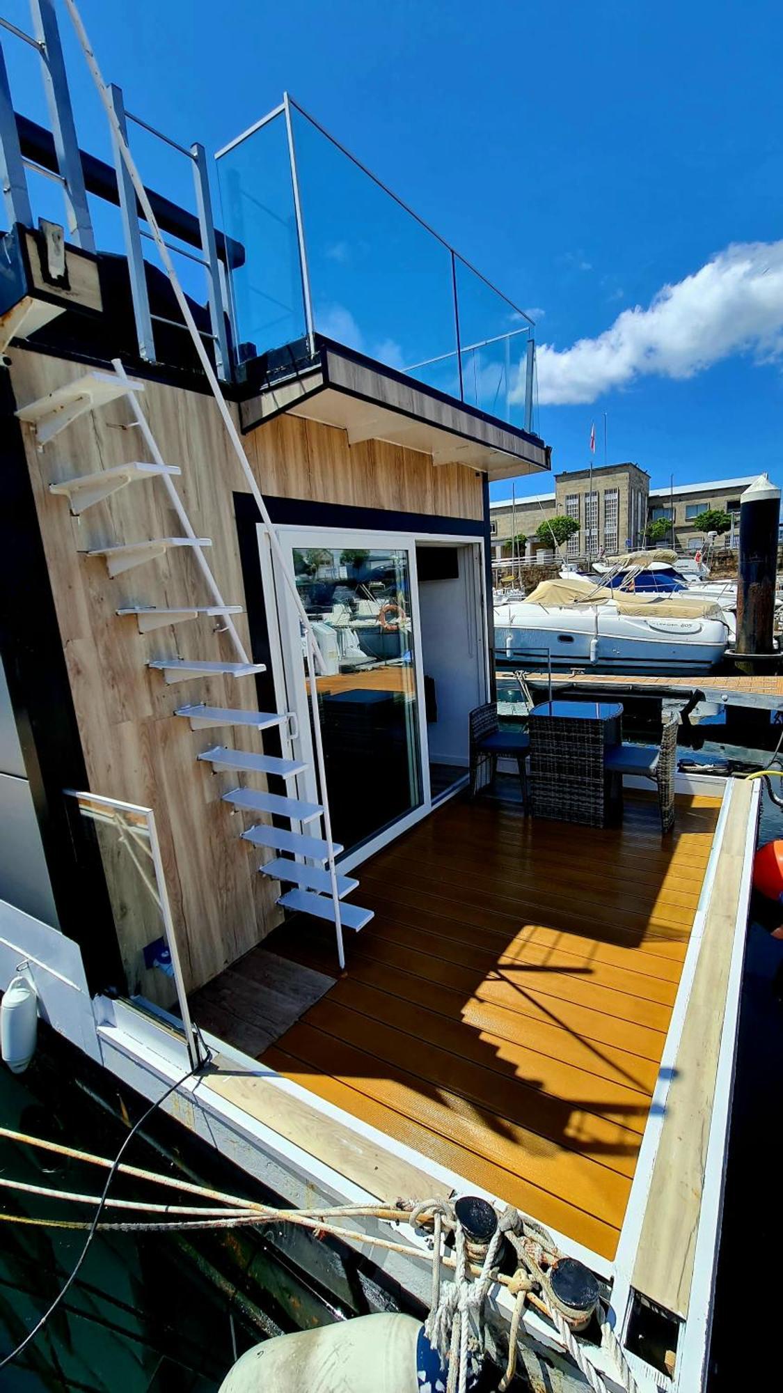 Barco-Apartamento En El Nautico De Vigo Exterior photo